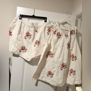 Free People Cream Floral Embroidered Set 🔥